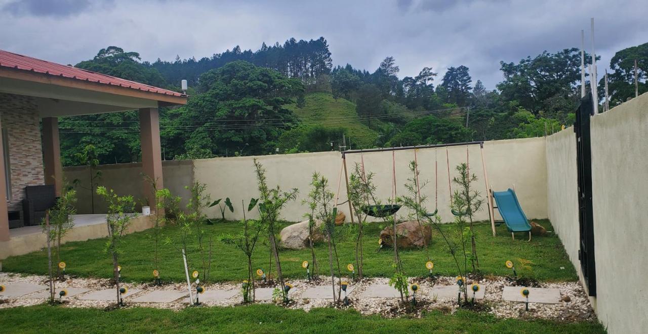 Sunflower Village Villa Girasoles 哈拉瓦科阿 外观 照片